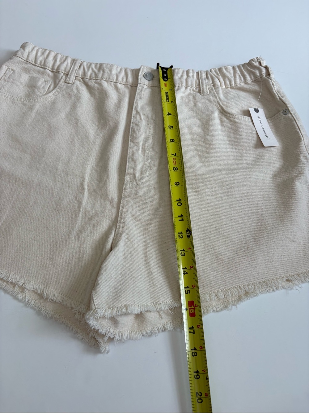 Anthropologie Pilcro Off White High Waisted Shorts Size XL New with Tags - Picture 8 of 9